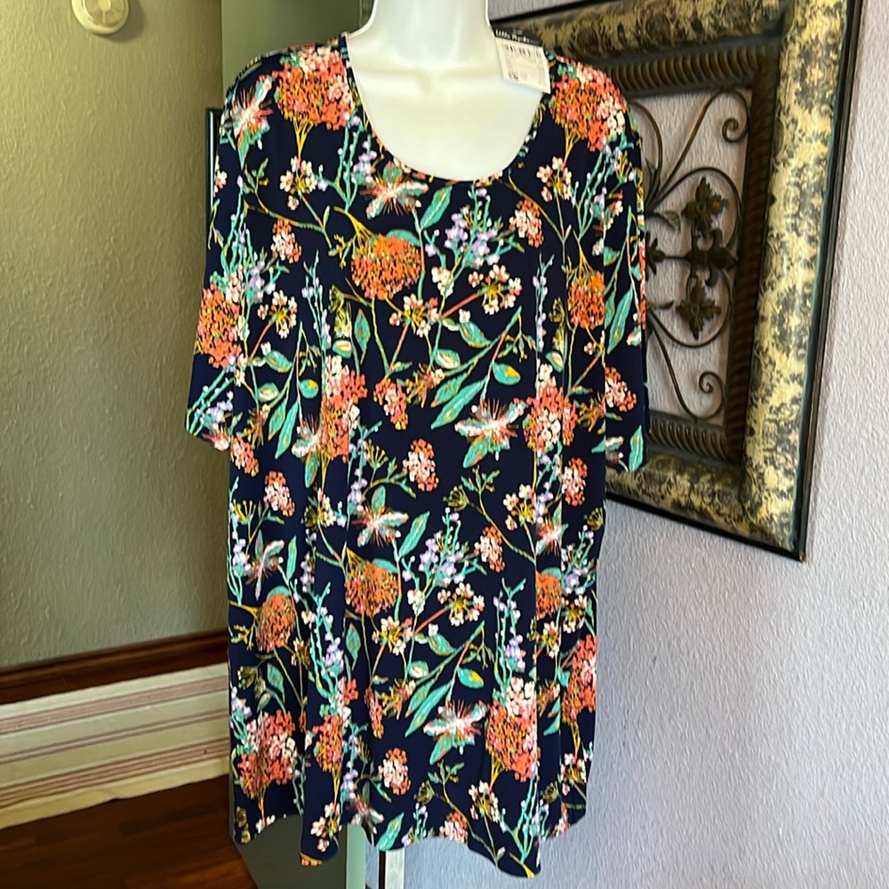 NWT Ulla Popken Knit Stretch Top pretty floral print / short sleeved Sz 24/26